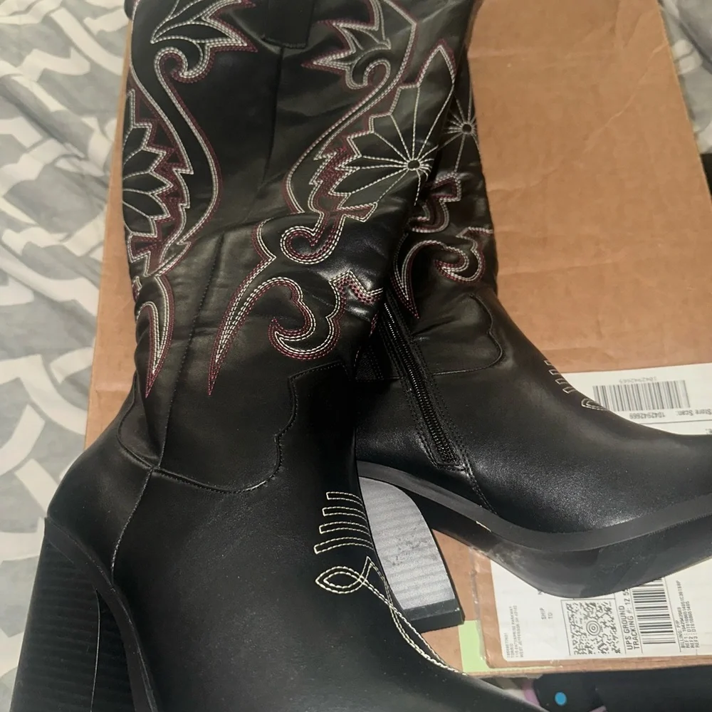 Torrid Black Embroidered Heeled Boots - Picture 4 of 4